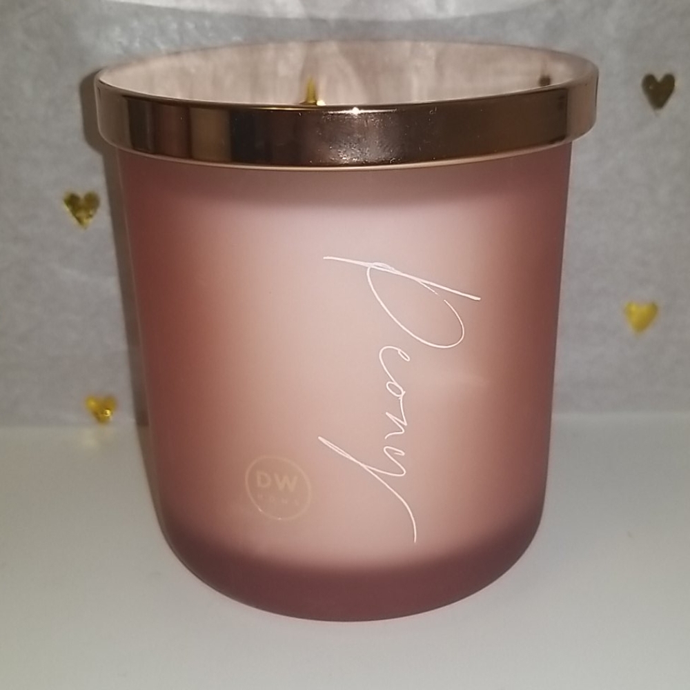 Brand New DW HOME Peony scented candle
